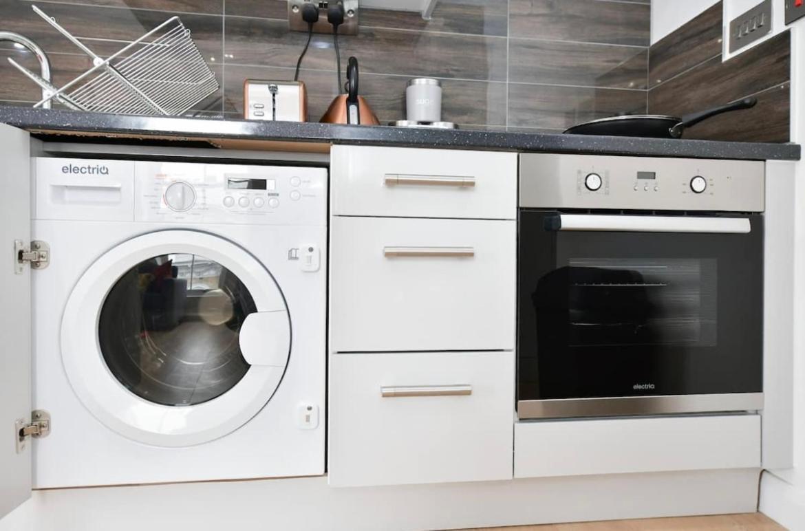 Lovely 2 Bedroom Serviced Penthouse Battersea Park Road Londres Exterior foto